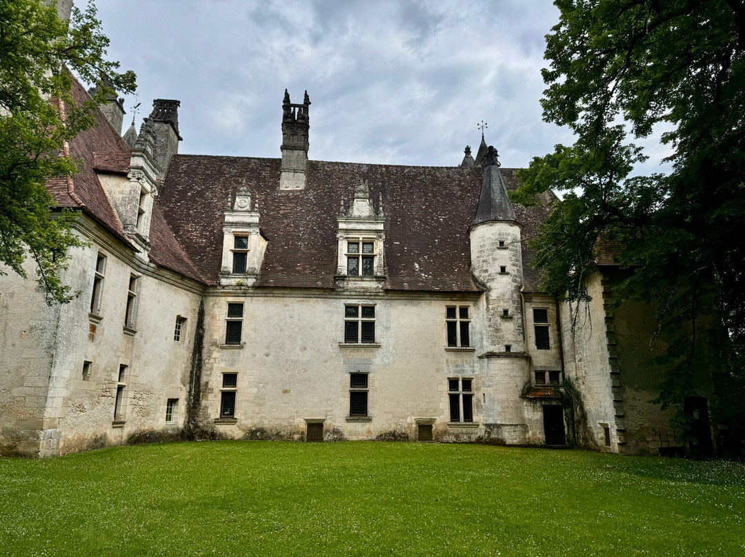 Chateau de Puyguilhem-Villars必去景点