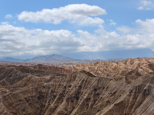 Panoramic Central Asia Tours-比斯凯克必去景点