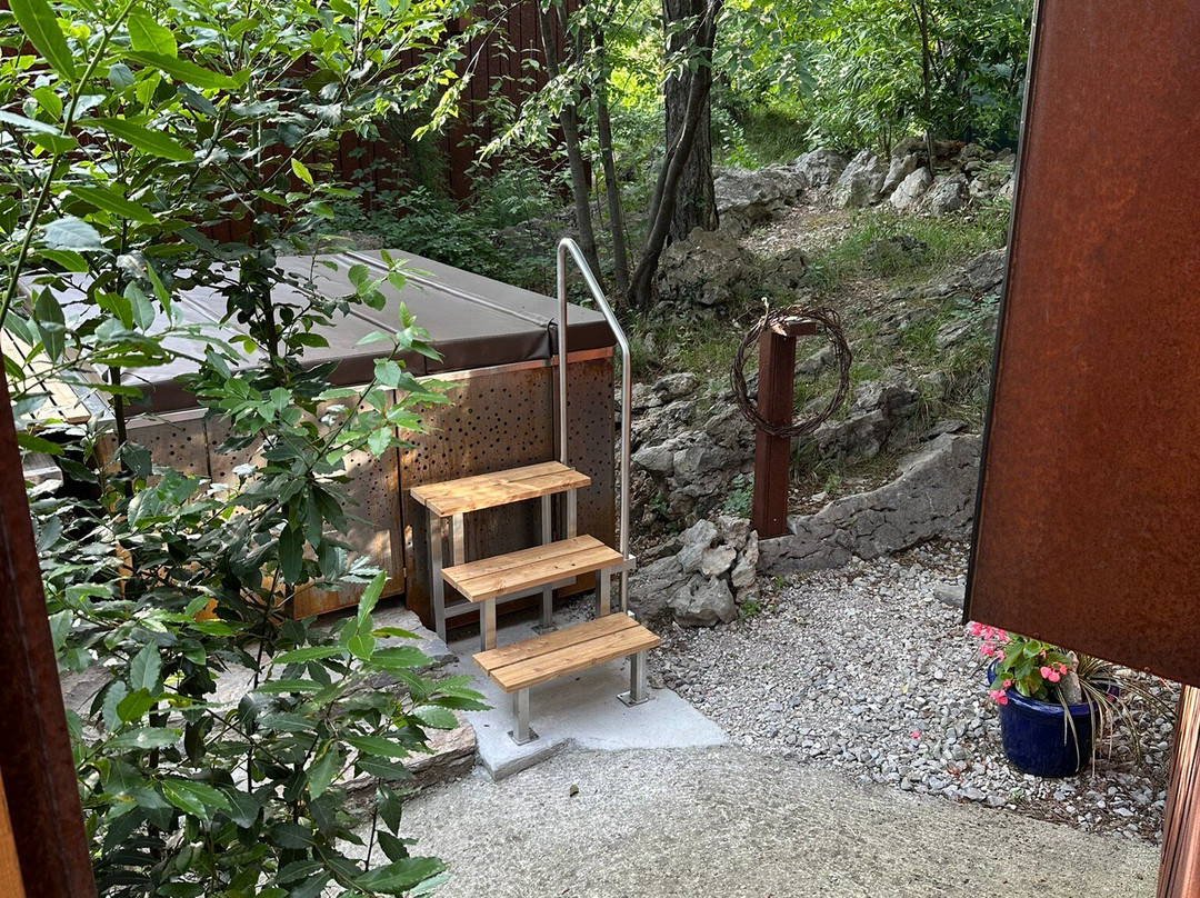 Theodosius Forest Village主图