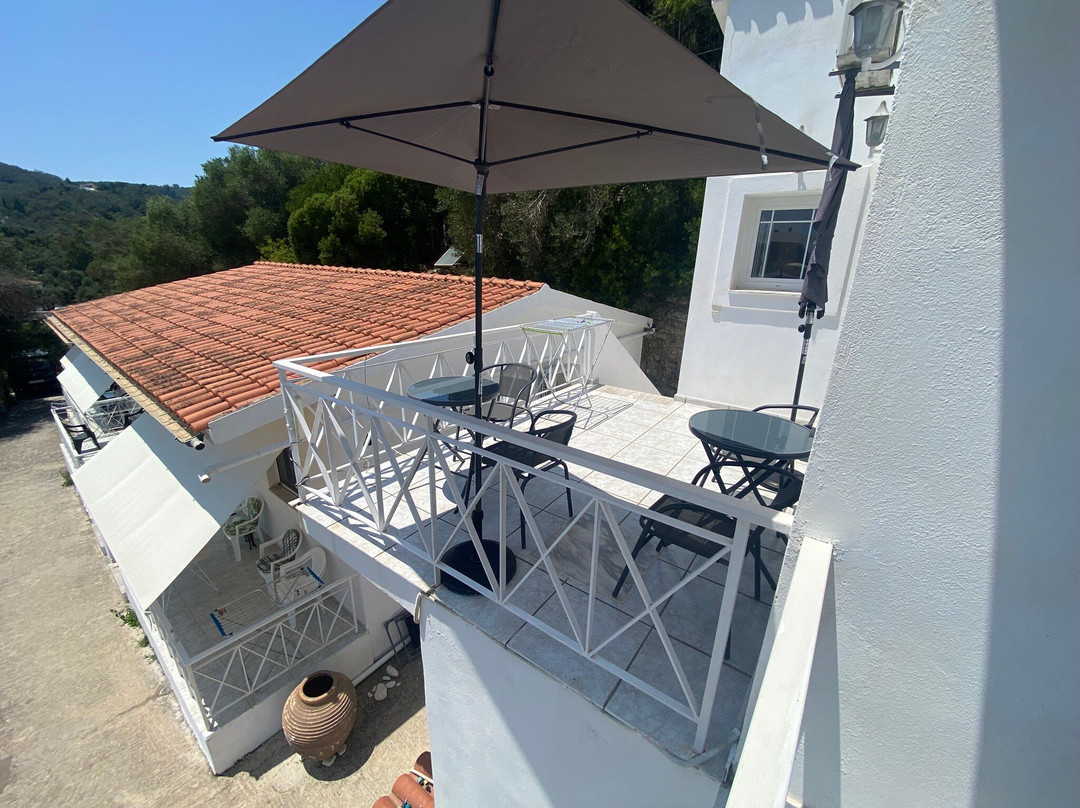 Spyros Aronis Apartments