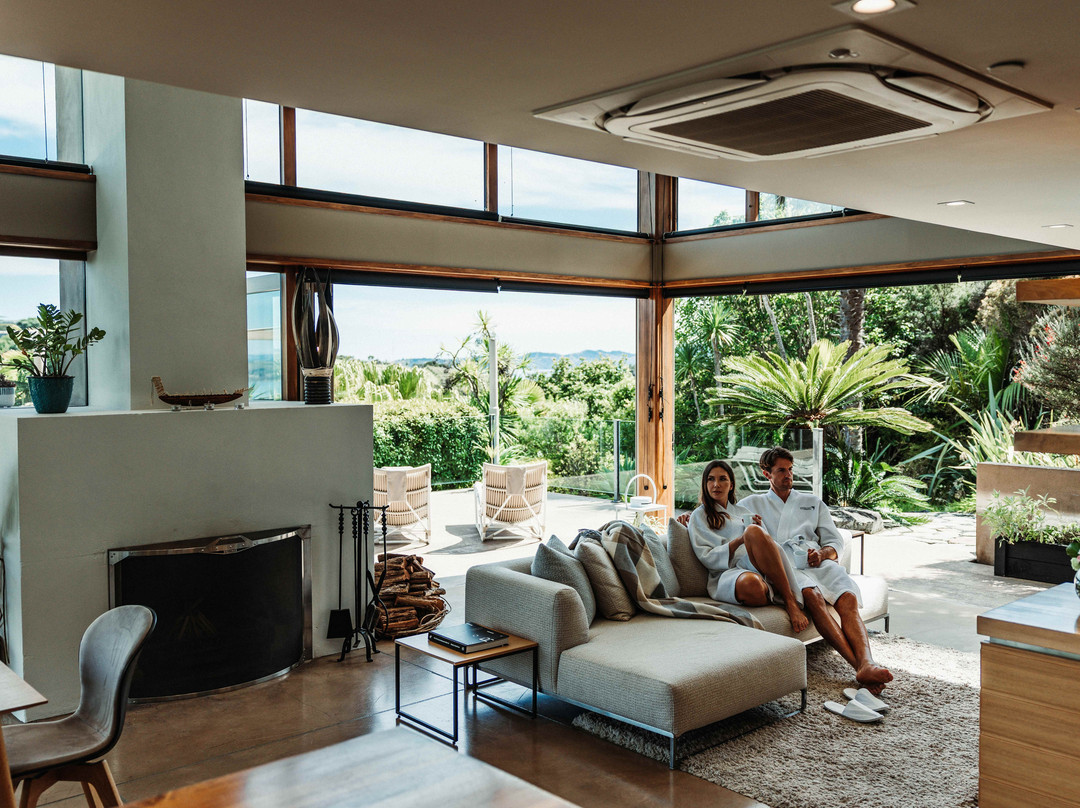 鹰巢别墅酒店主图