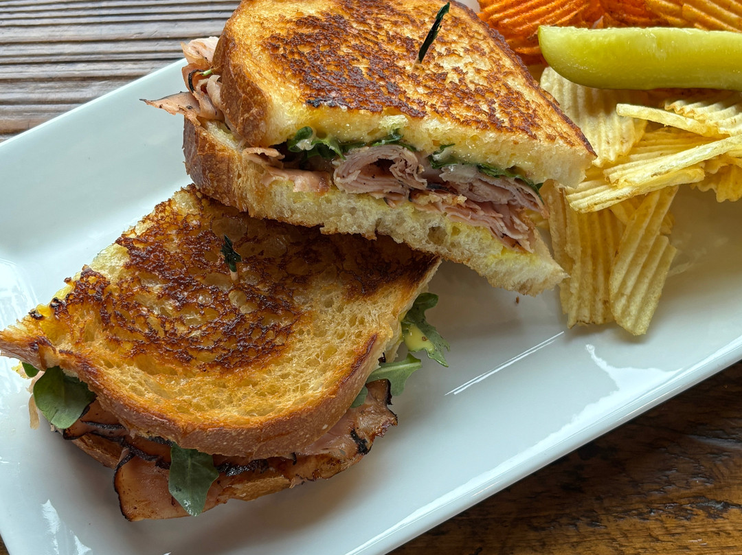 Towne Coffee & Cuisine