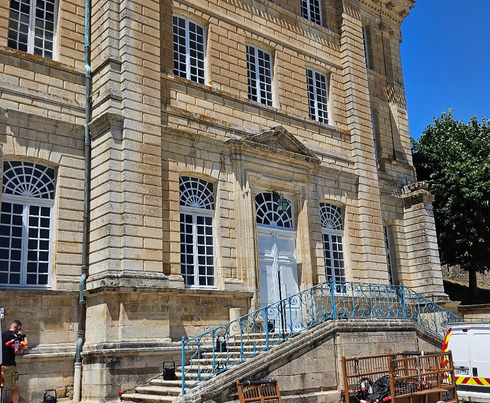 Abbaye royale de celles sur belle-Celles-sur-Belle必去景点