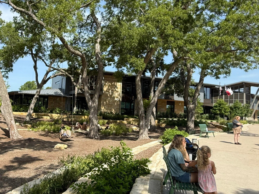 Cedar Park Public Library-斯德伯克必去景点