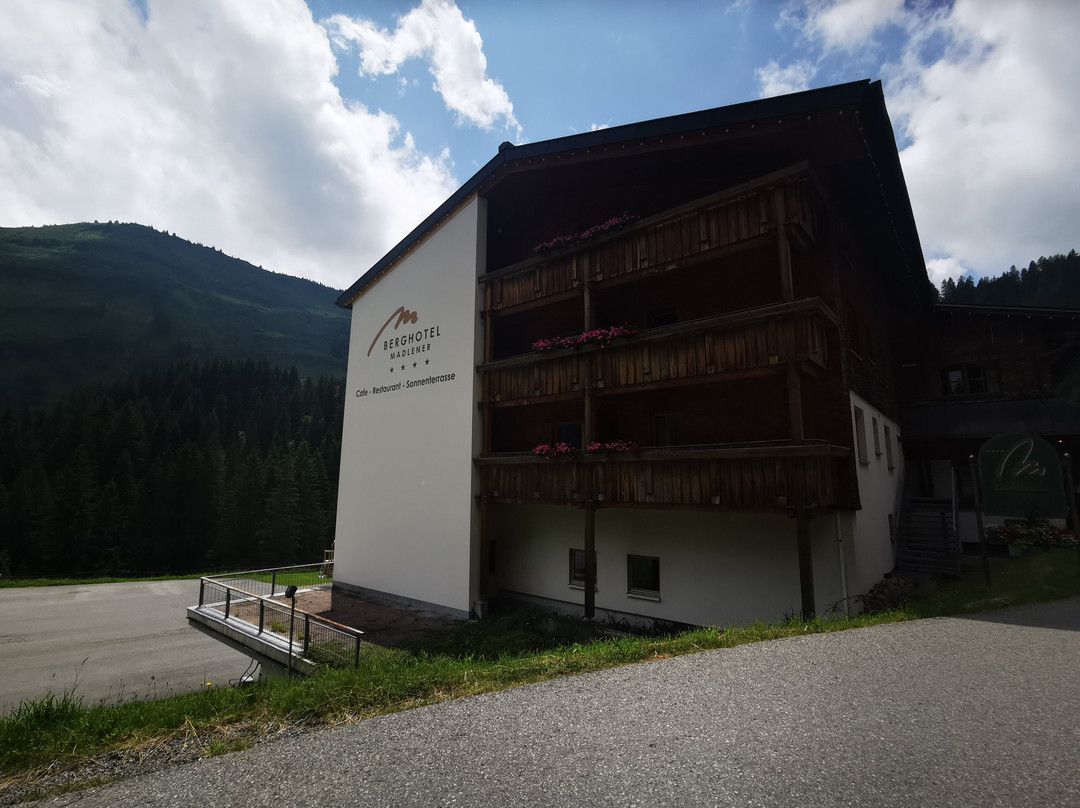 Berghotel Madlener主图