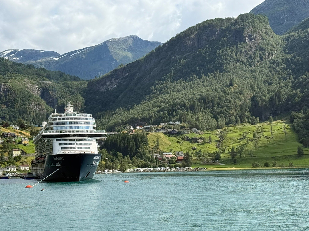 Hellesyltfossen-Hellesylt必去景点