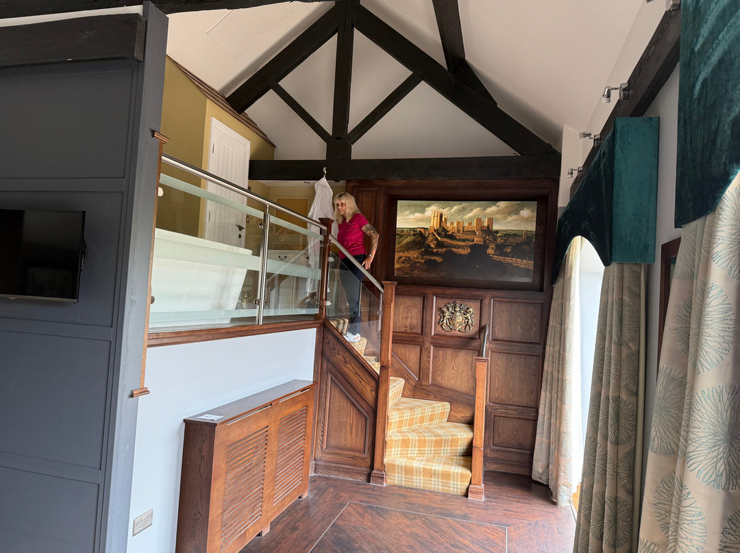 Rogerthorpe Manor Hotel主图