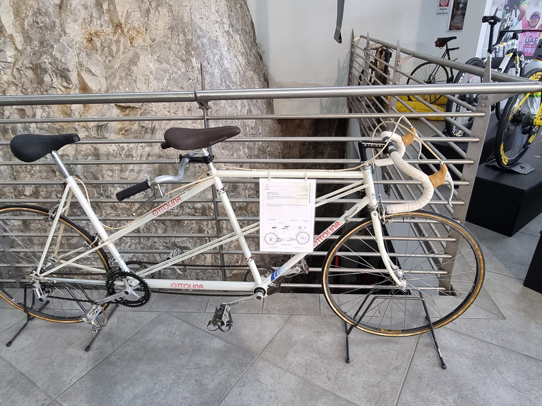 Santuario Della Madonna del Ghisallo - Museo Del Ciclismo-Magreglio必去景点