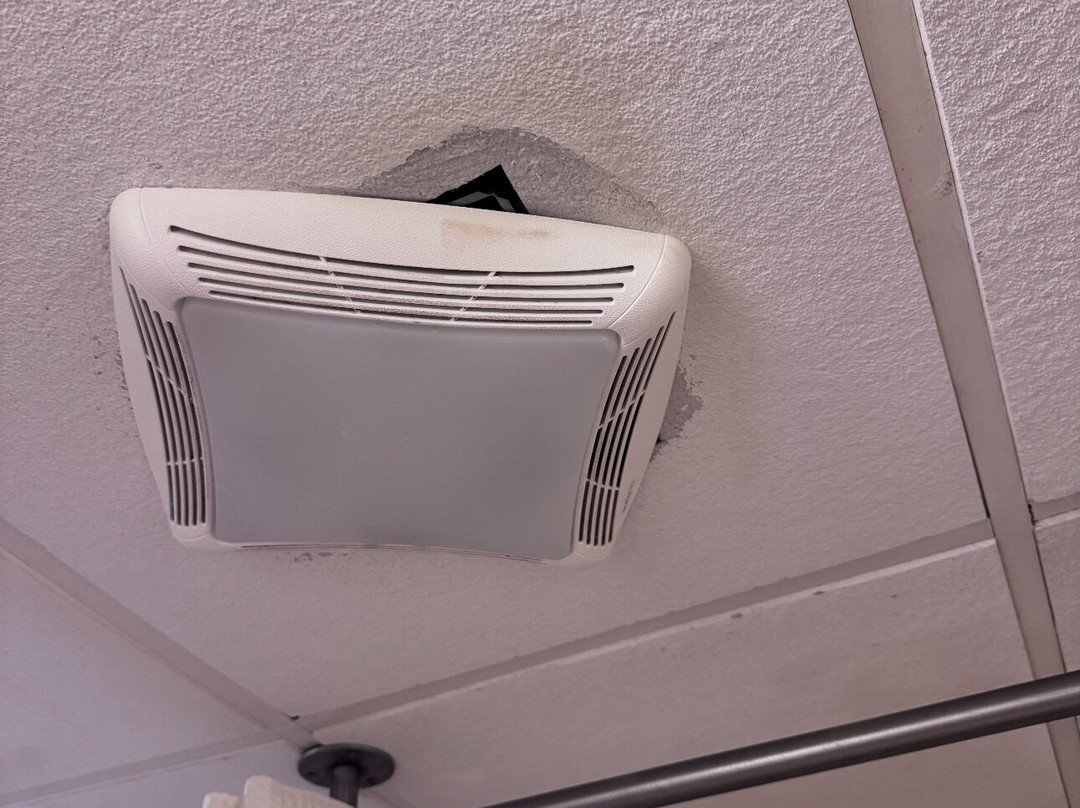 Weathervane Terrace Inn & Suites主图