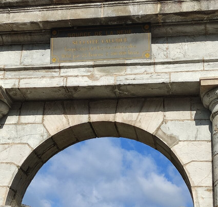 La Fontaine Chaude de la Nèhe-达克斯必去景点