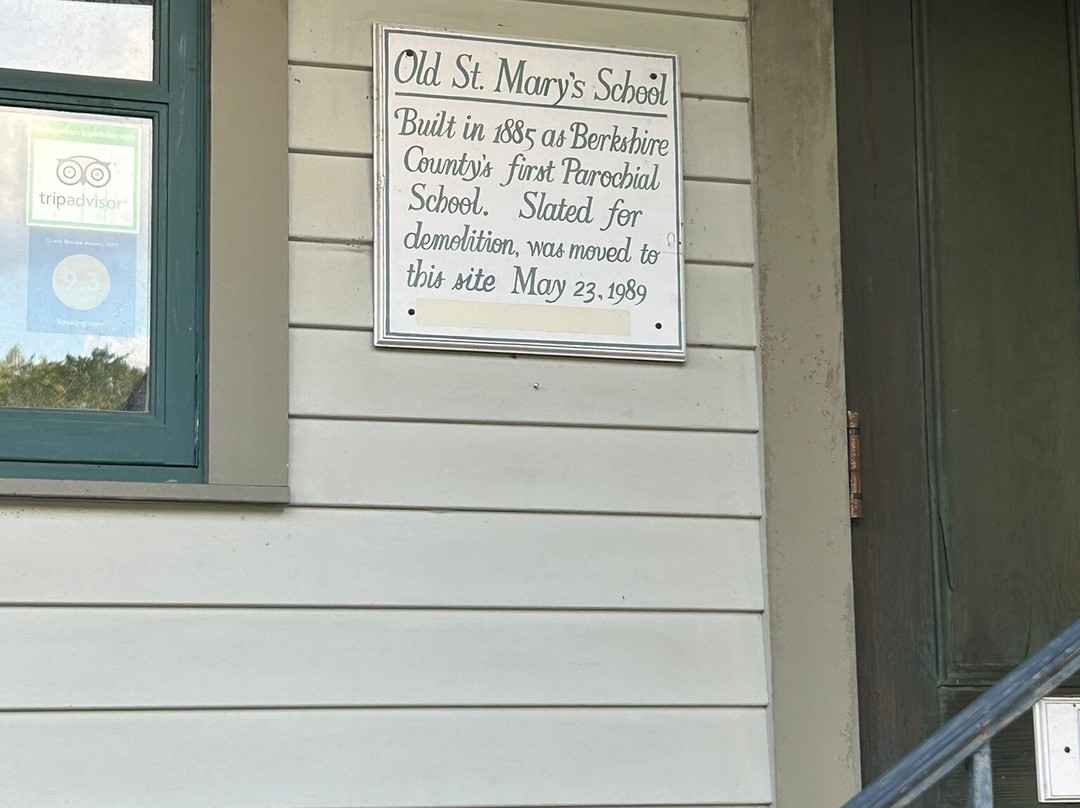 香贝里旅馆主图