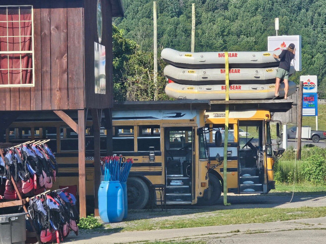 Big Bear Rafting-Hartford必去景点