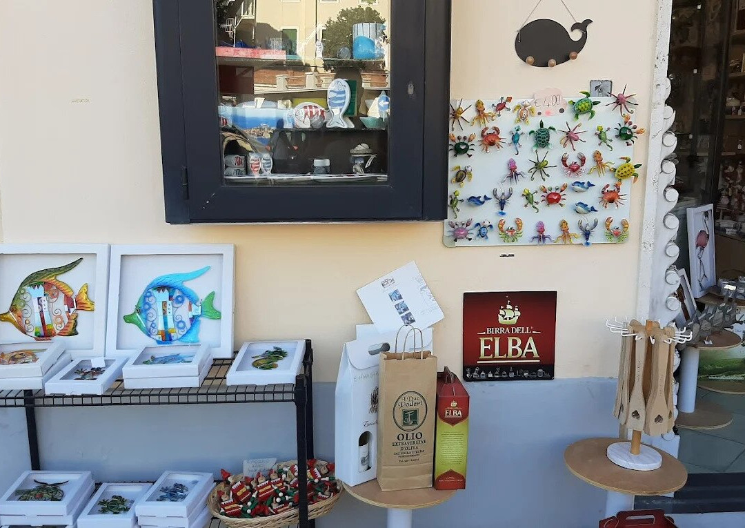 Isola Souvenir Bijoux Artigianato-Magazzini必去景点