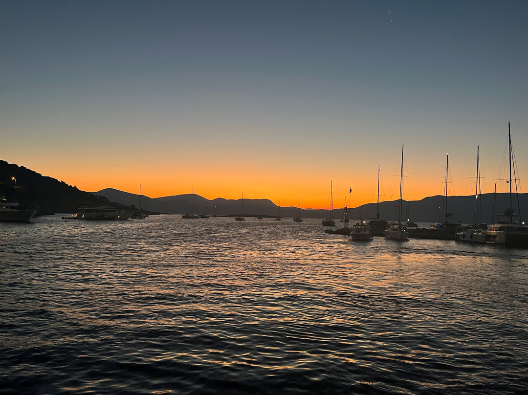 Sail Ionian Yacht Charter-莱夫卡扎必去景点