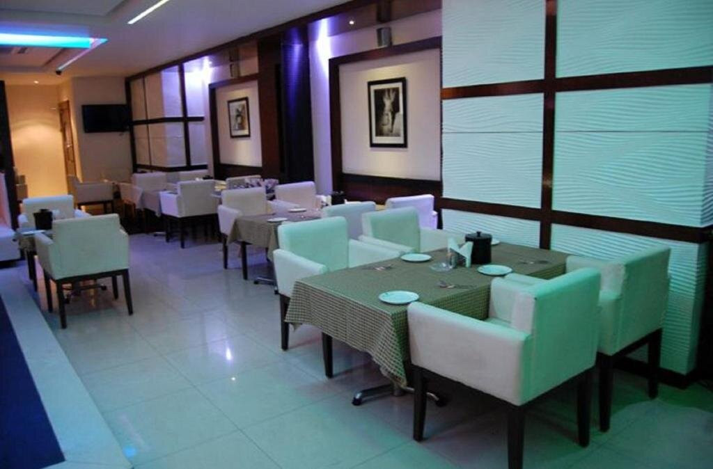 Hotel Amit International主图