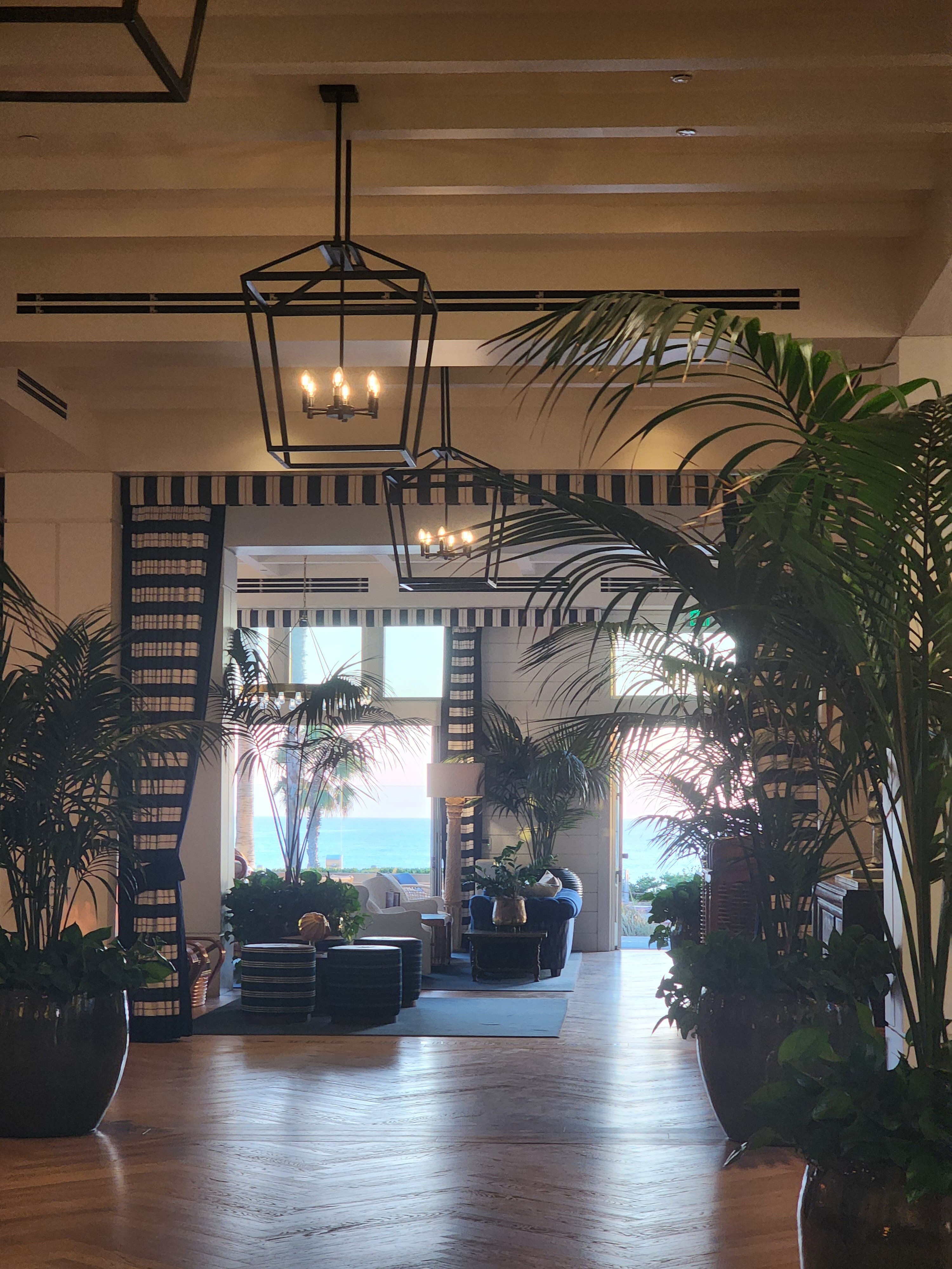 The Seabird Resort-官方