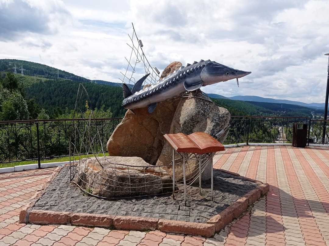 Tsar-Fish Statue-Ovsyanka必去景点