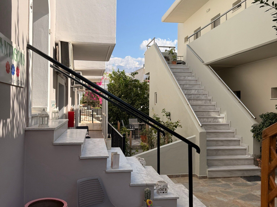 Antigoni Hotel主图