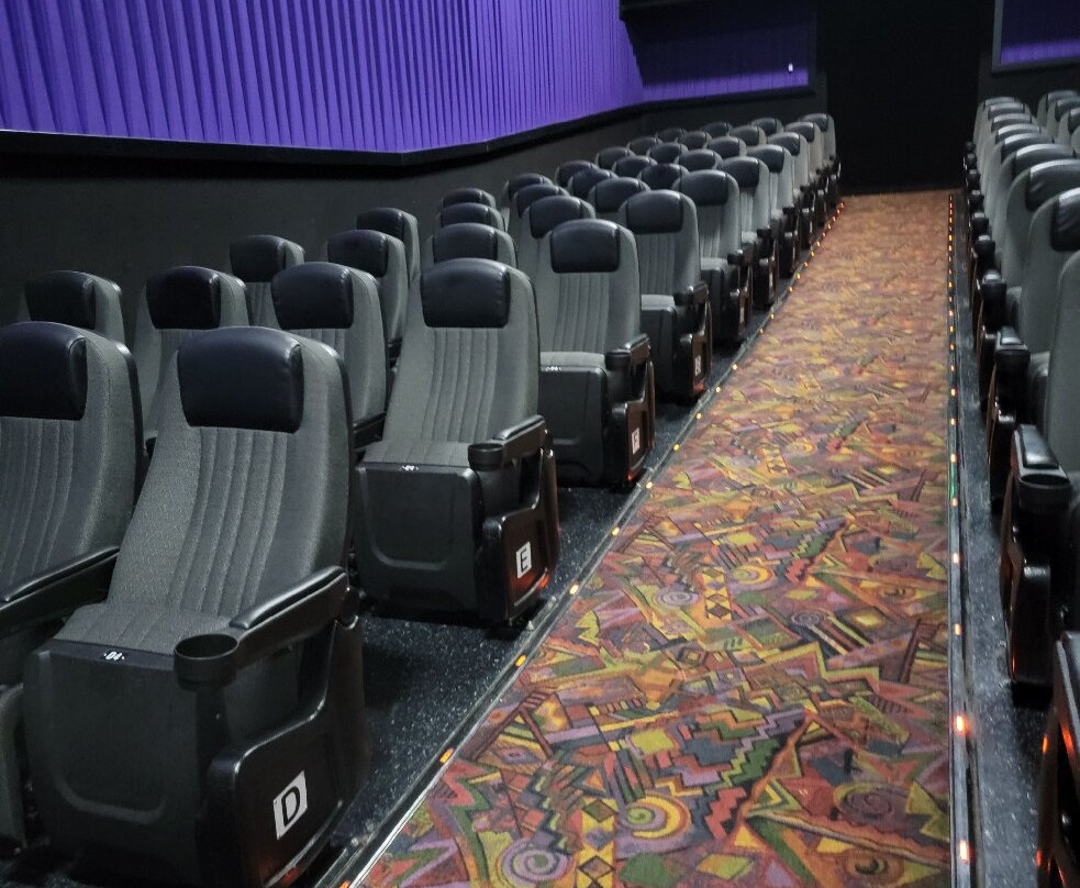 Regal Hollywood - Port Richey-里奇港必去景点