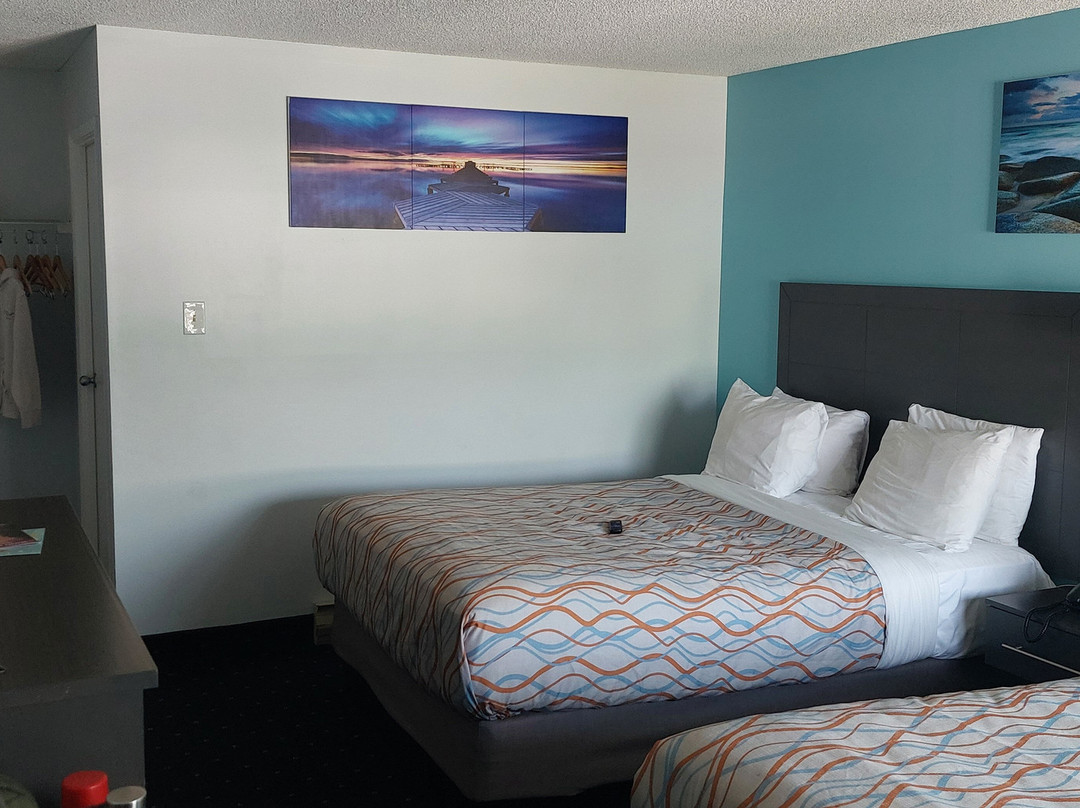 Howard Johnson by Wyndham Gananoque主图