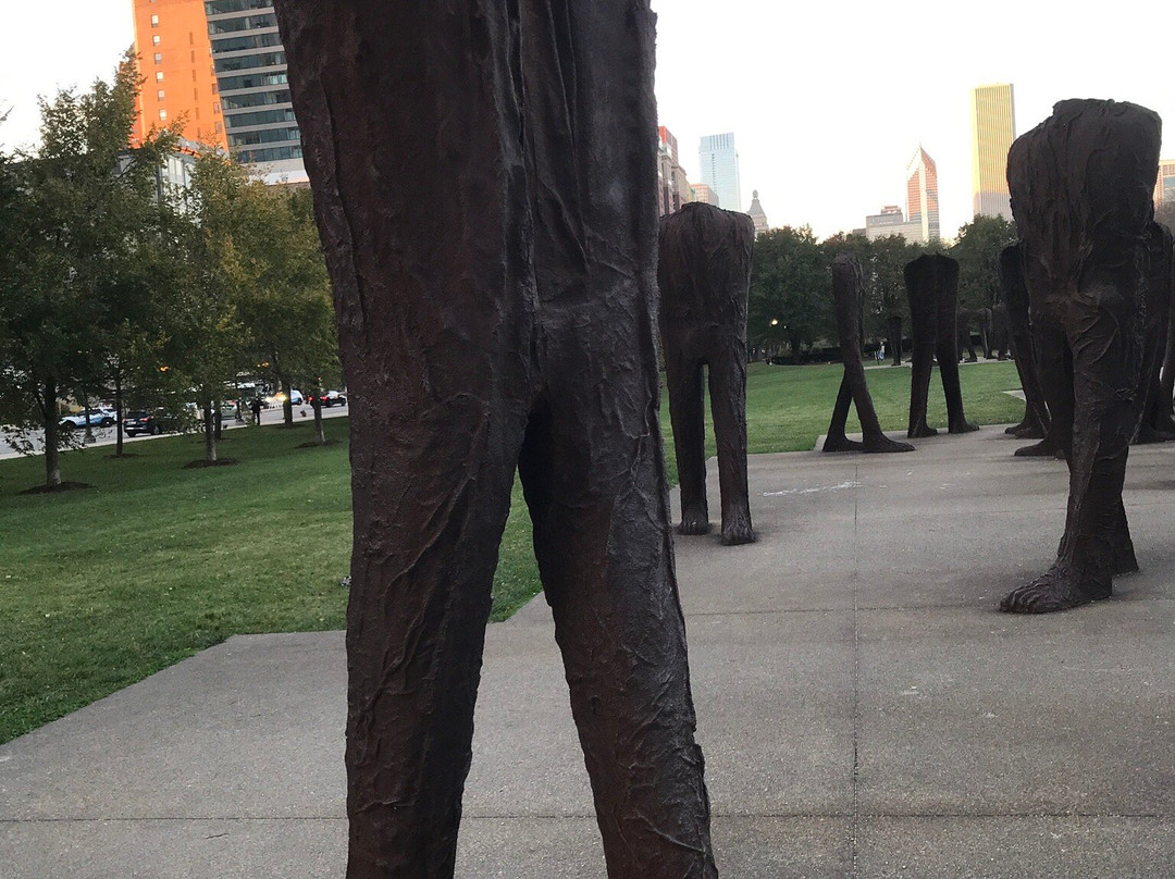 Agora Sculptures-芝加哥必去景点