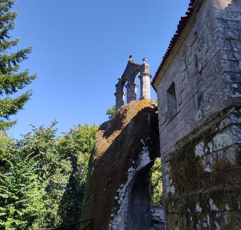 Monasterio de San Pedro de Rocas-Esgos必去景点