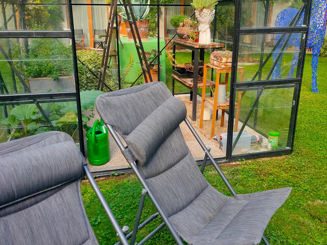 Green Spirit Hotel主图