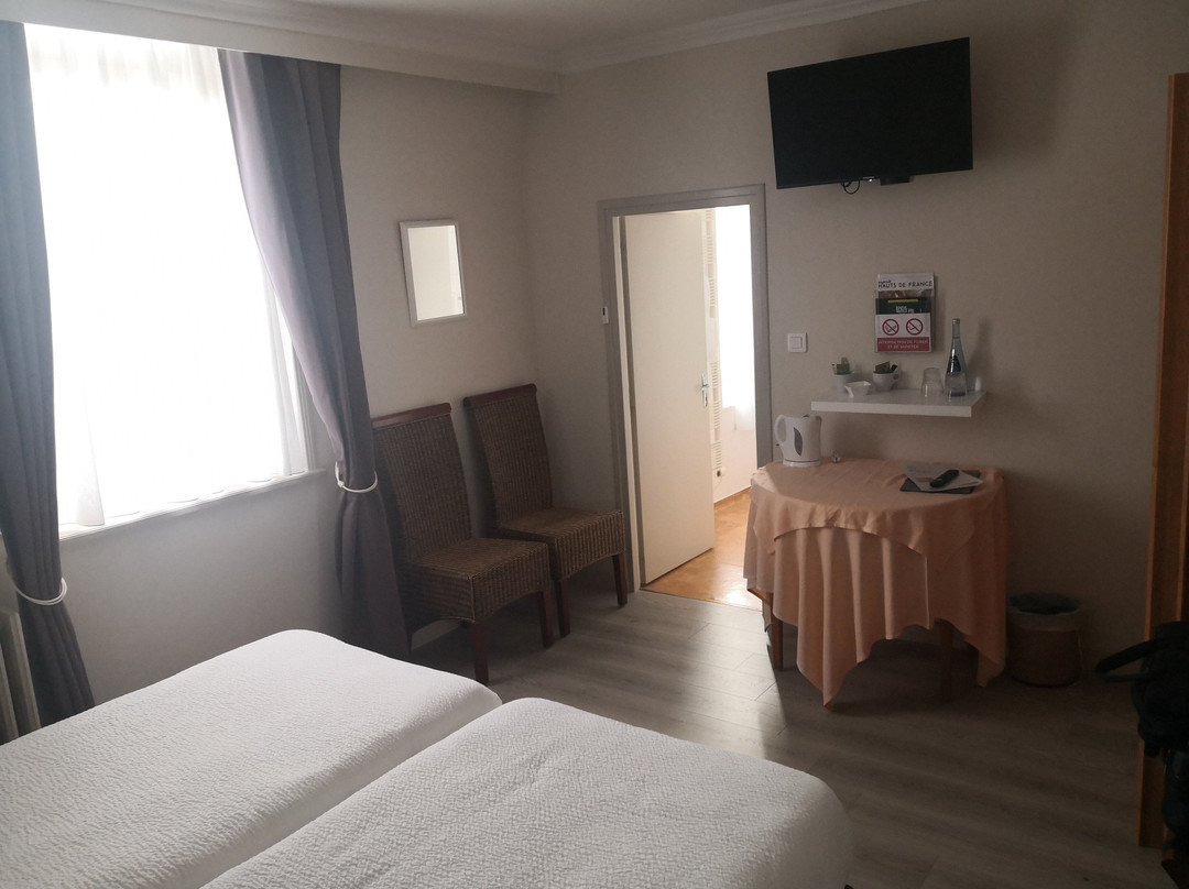 Logis Hostellerie Saint Louis主图