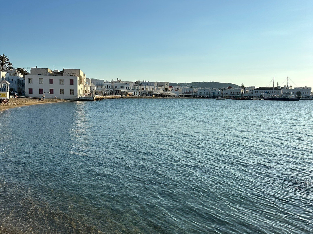Old Port Beach-米克诺斯镇必去景点