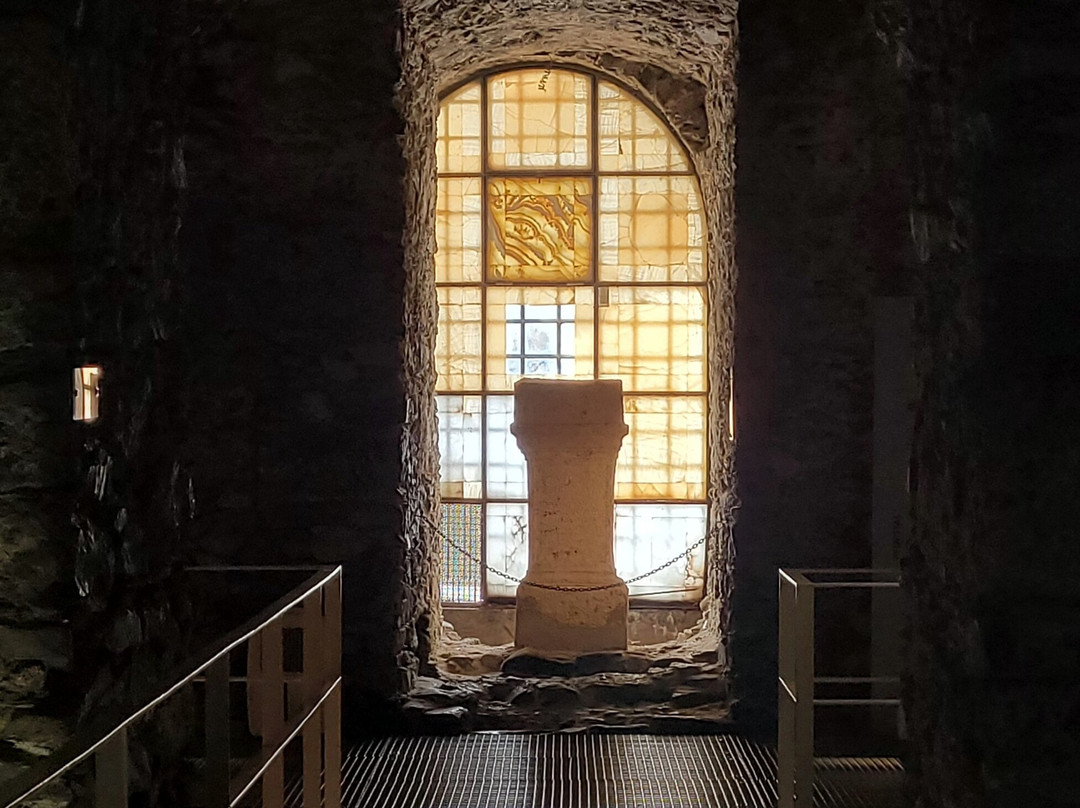 Cueva de Siete Palacios - Archaeological Museum-阿尔穆涅卡尔必去景点