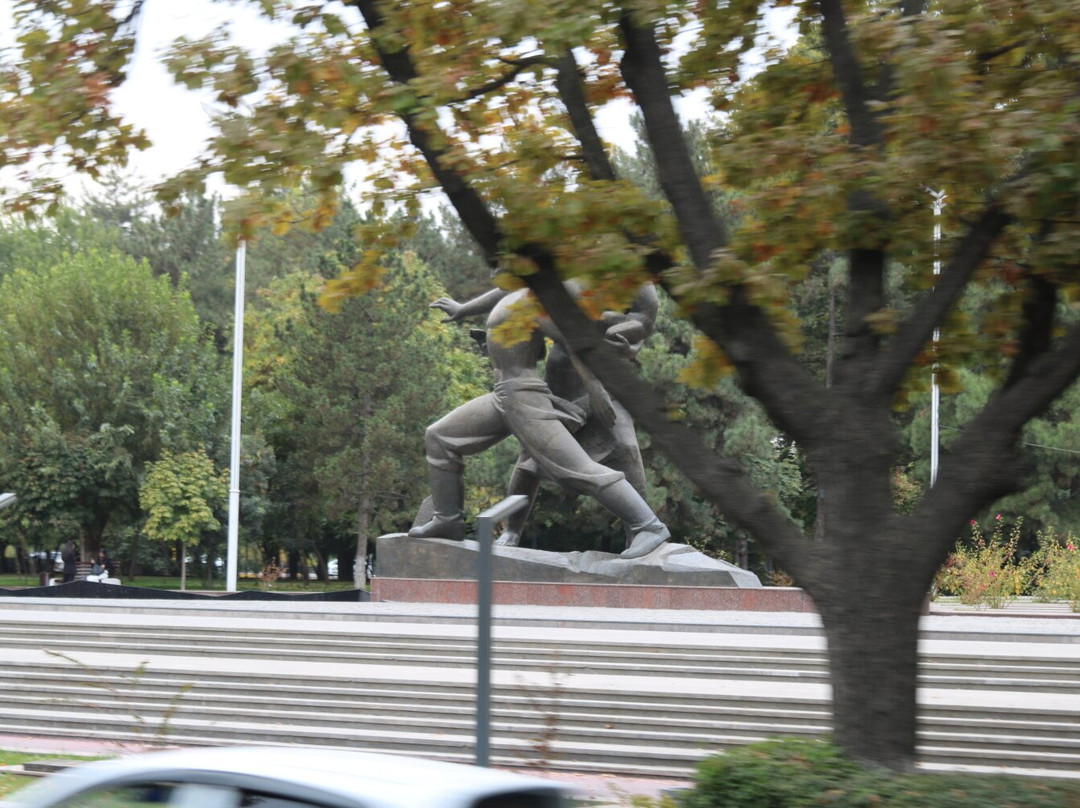 Courage Earthquake Memorial-塔什干必去景点
