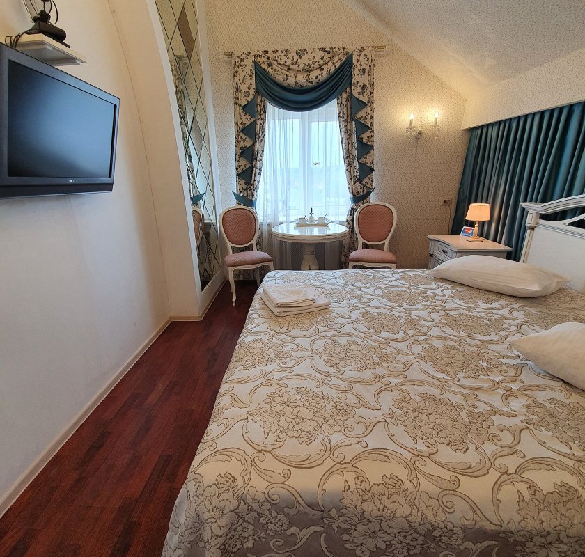 Gostinitsa Koleso-客卧