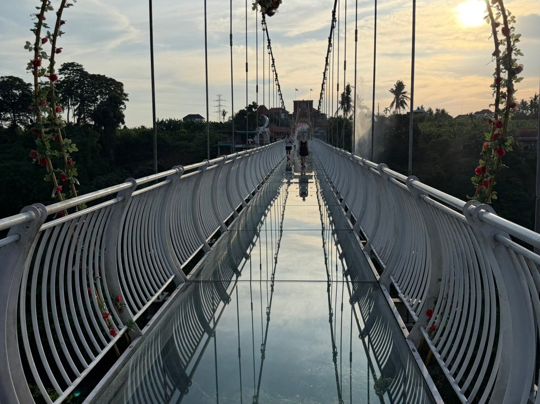 Glass Bridge Bali-Kemenuh必去景点