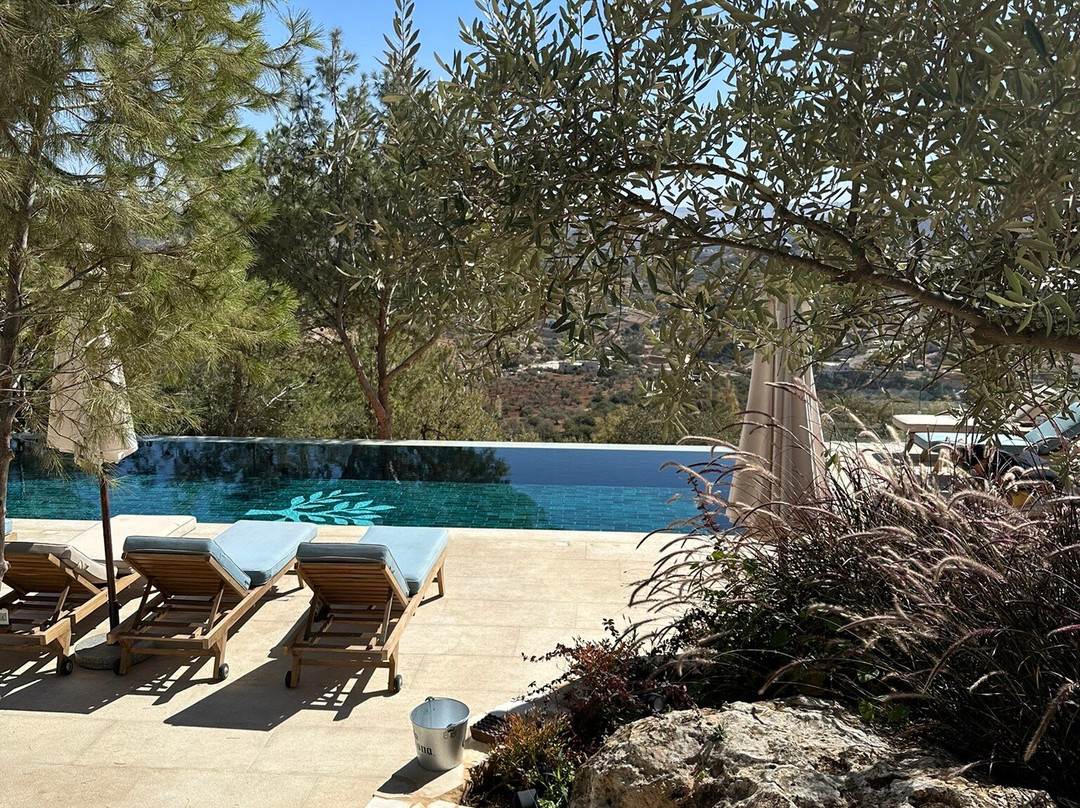 Mountain Breeze Lodge & Resort主图