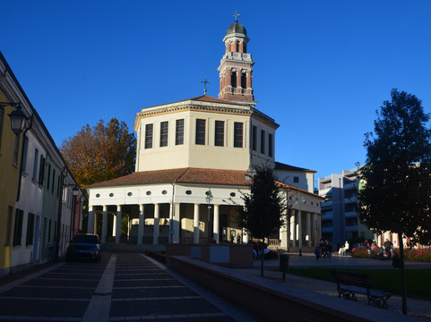Tempio della Beata Vergine del Soccorso detta La Rotonda-罗维戈必去景点