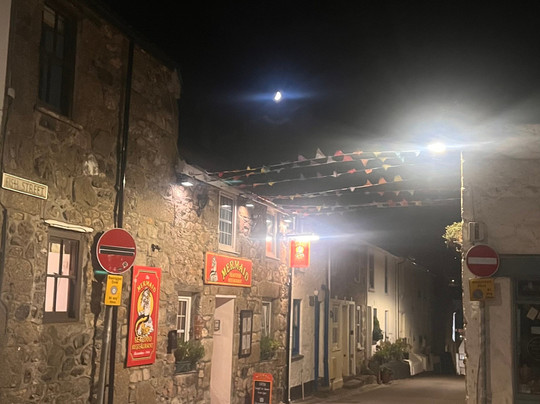 Shanty Baba Storyteller-圣艾维斯必去景点