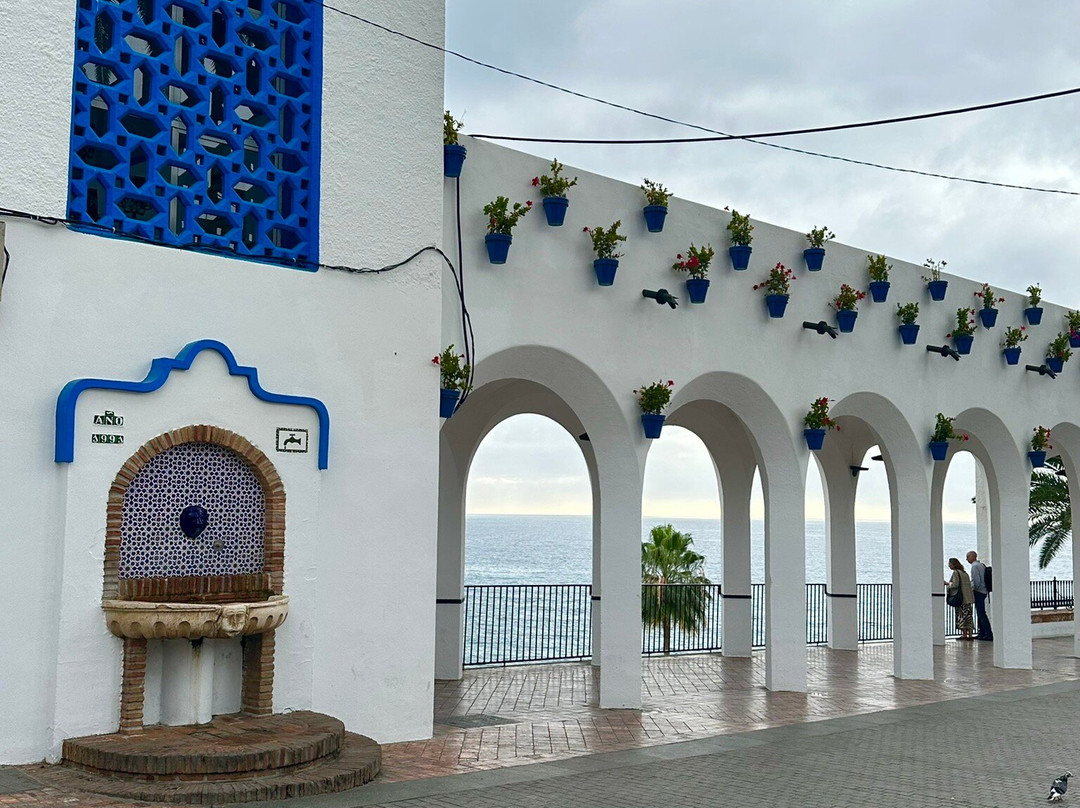 Plaza Balcon De Europa-内尔哈必去景点