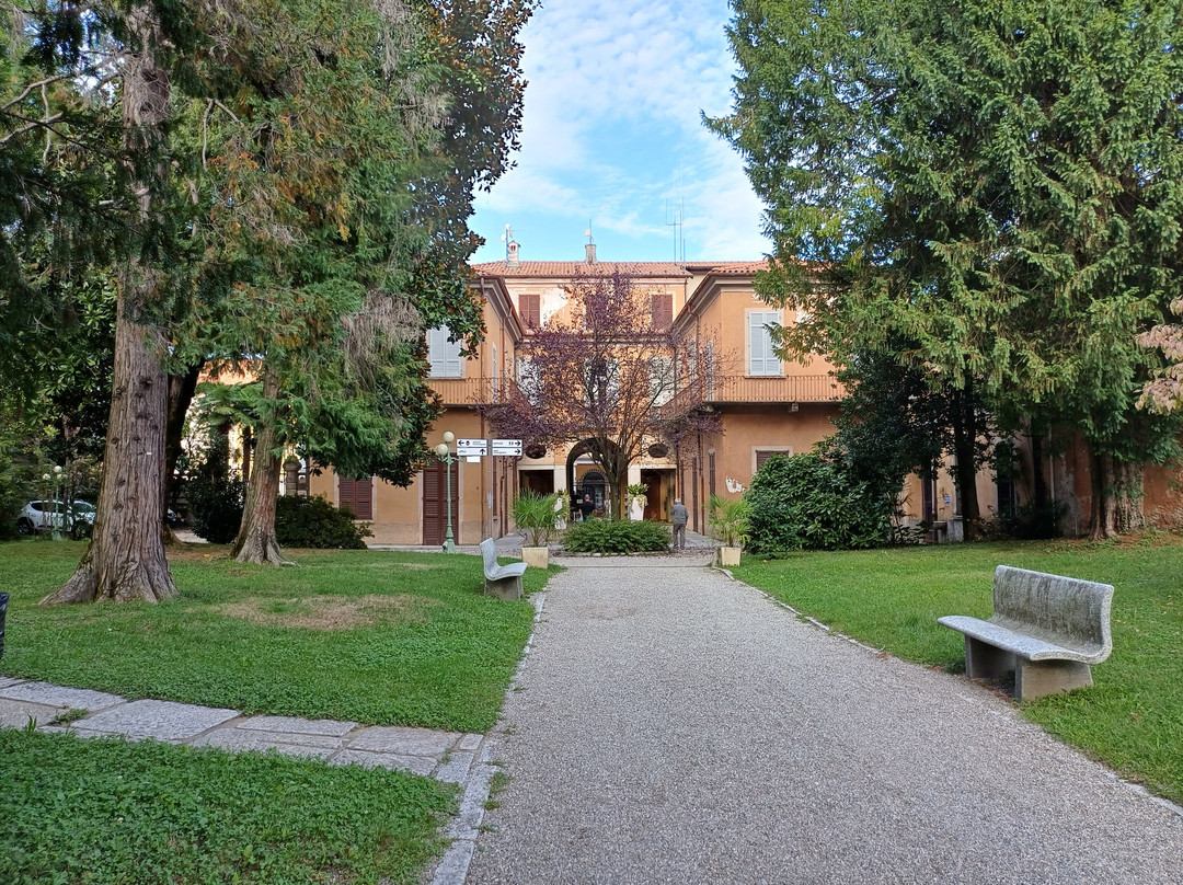 Palazzo Ferrari-Gozzano必去景点