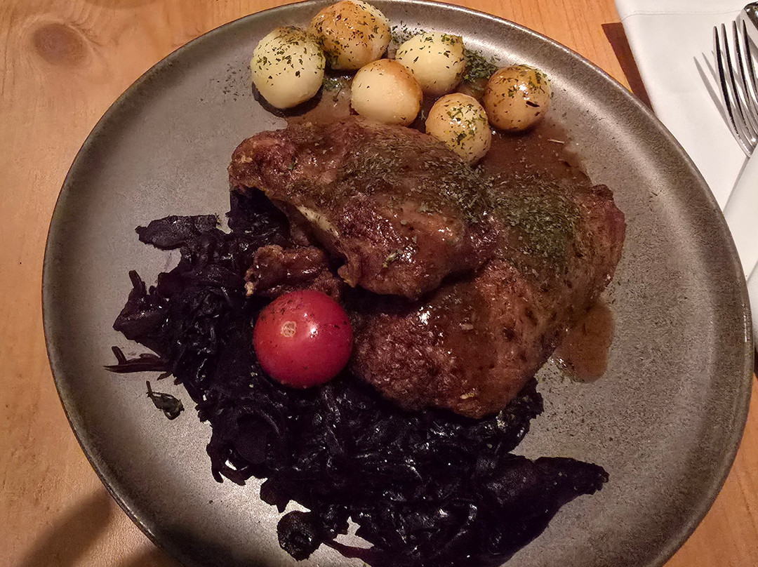 班辛风情旅游度假酒店主图