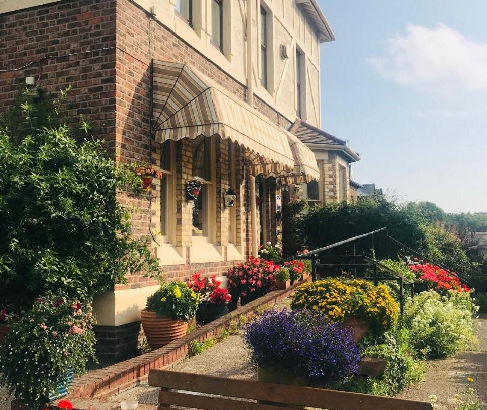 Bromborough酒店住宿-Bebington Hotel