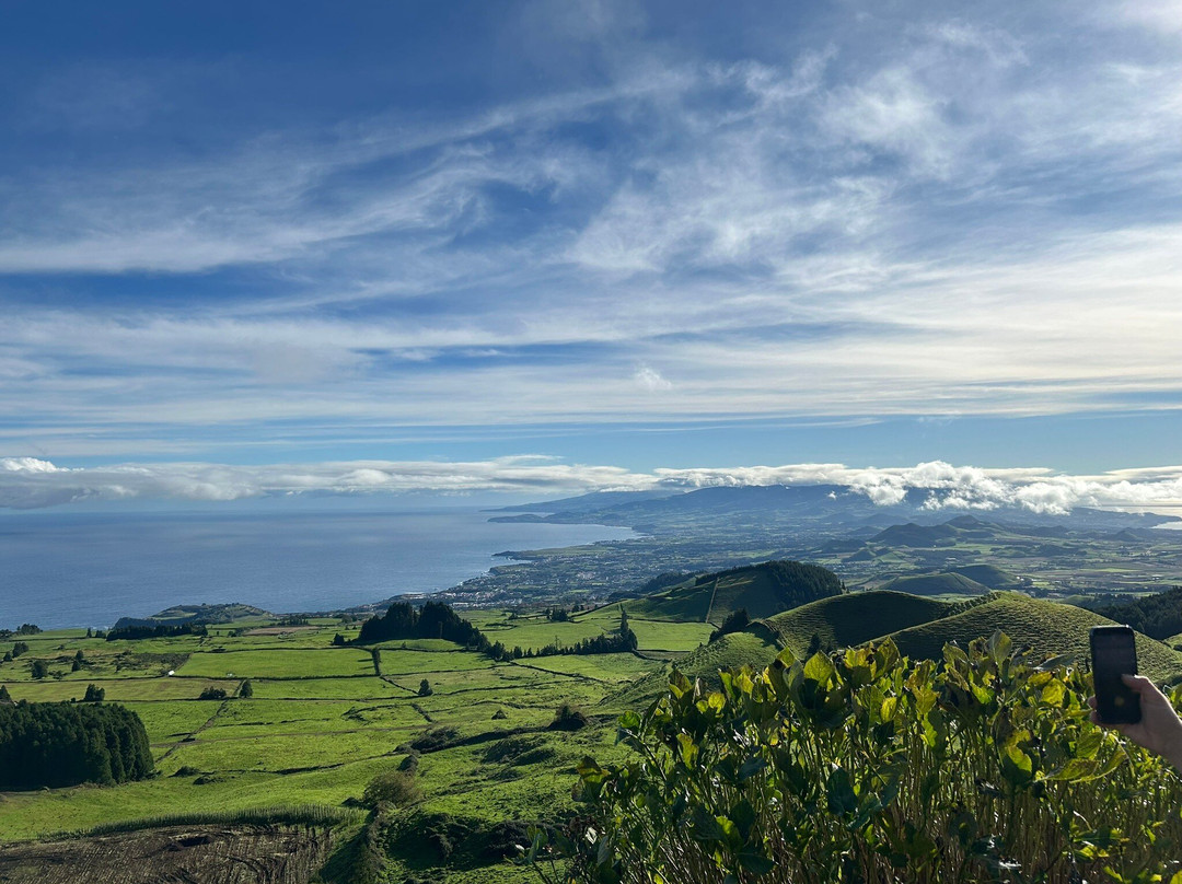 Pedro Ferreira Azores Tours-蓬塔德尔加达必去景点