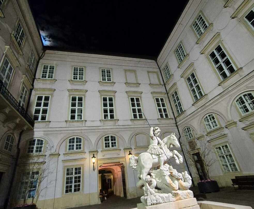 Fountain of St. George and the Dragon-布拉迪斯拉发必去景点