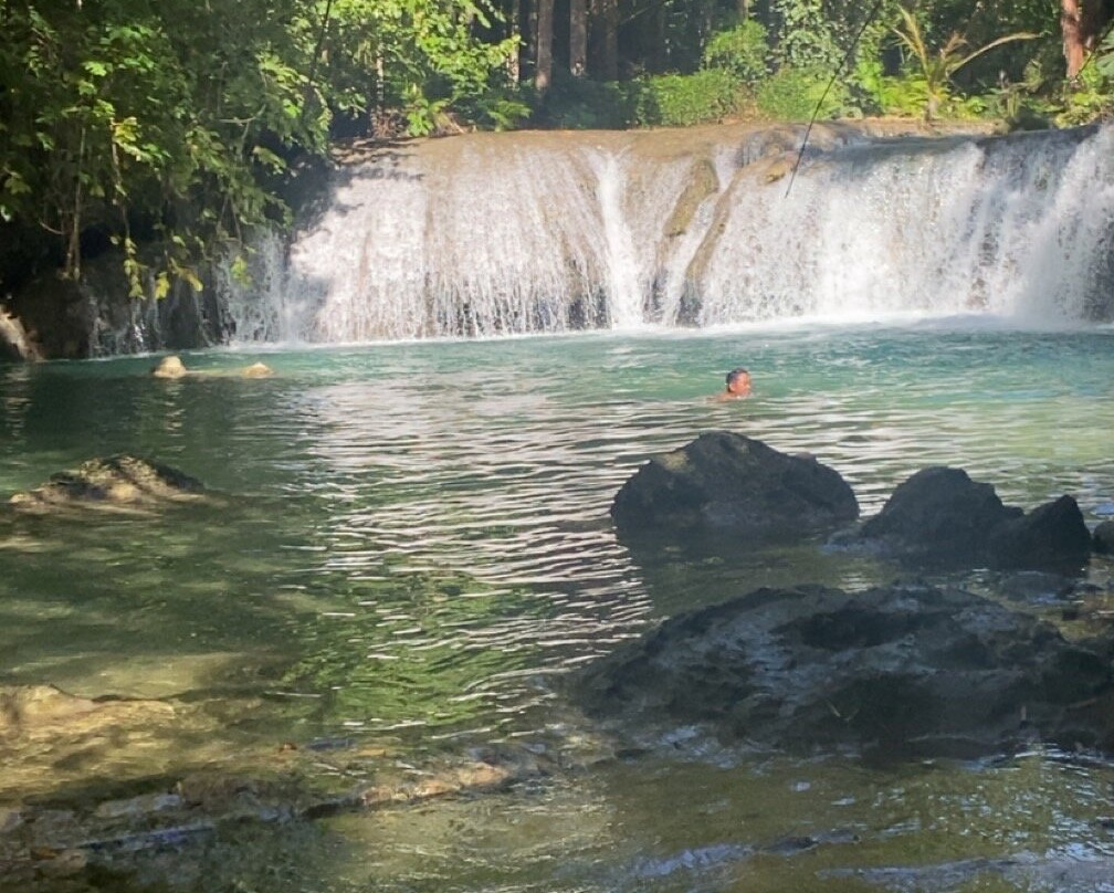 坎布加海瀑布-锡基霍尔岛必去景点