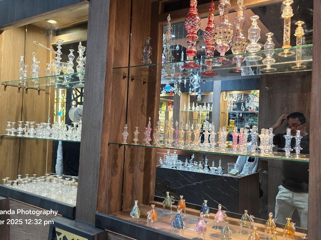 Essence Of Life AlFayed Perfume-亚斯文必去景点