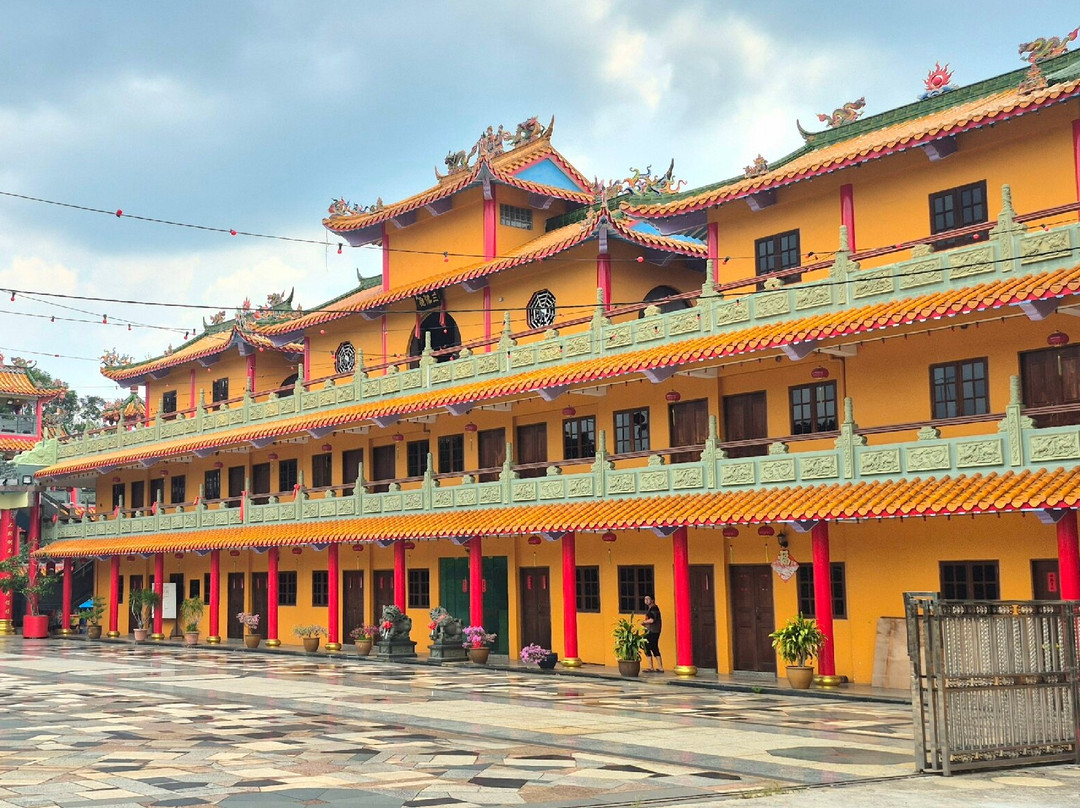 Black Dragon Cave Temple-永平必去景点