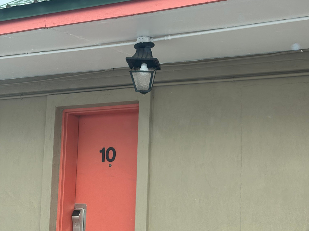 The Lamplighter Lodge主图