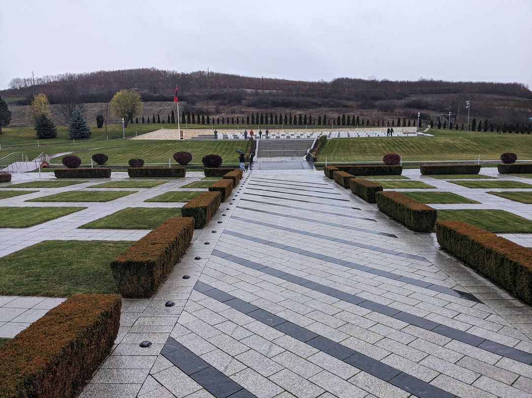 Adem Jashari Memorial Complex-Prekaz必去景点