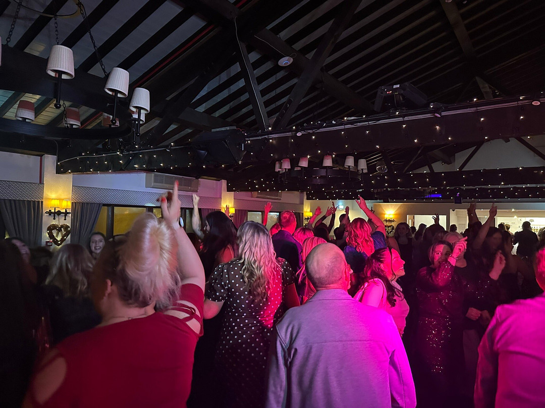 Oak Farm Hotel主图