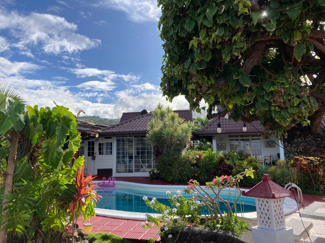 Tahiti Sunset Home