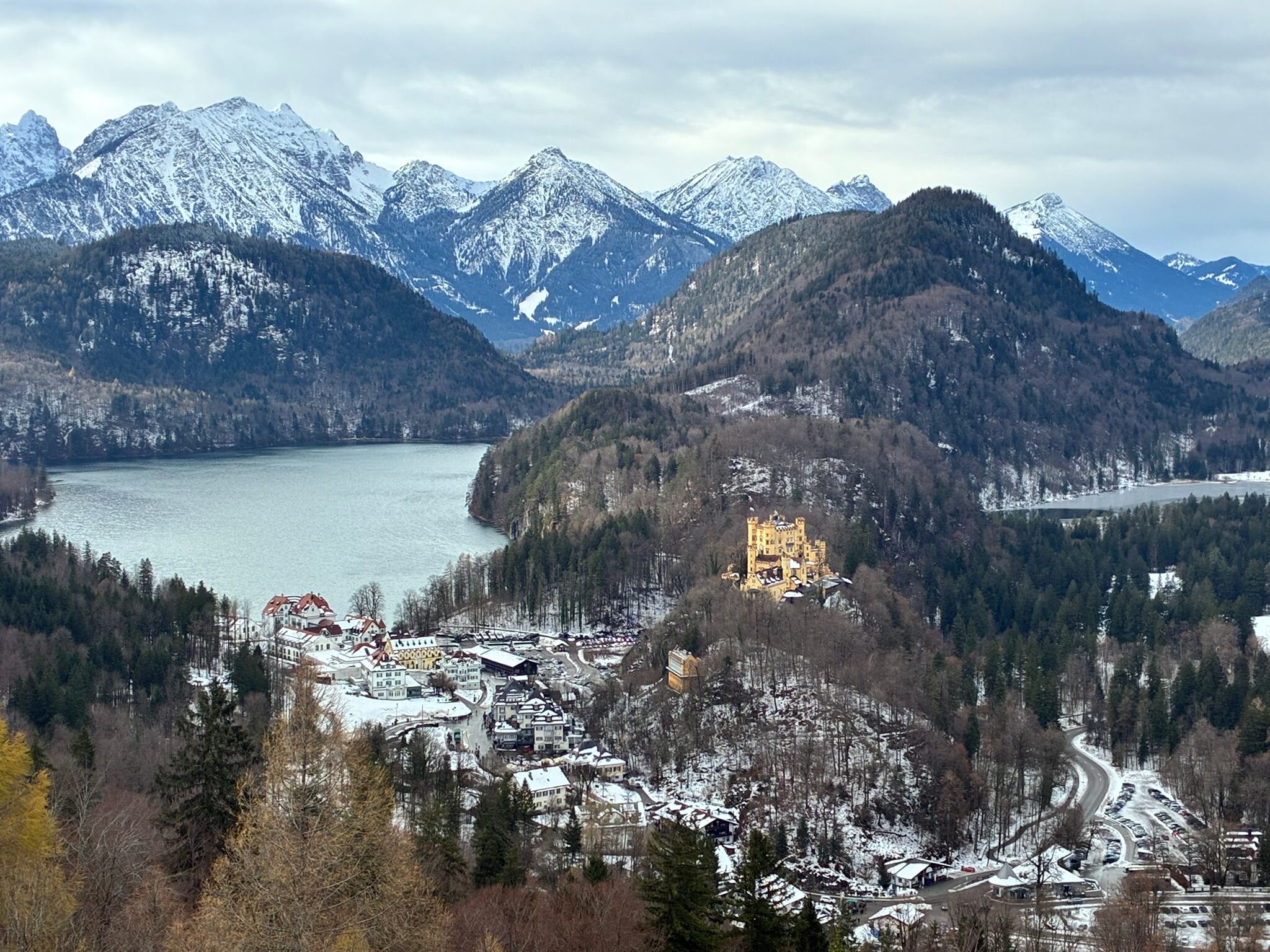卢比扎尔酒店-官方